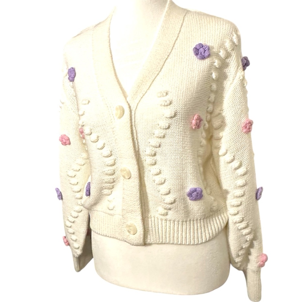 White Textured Knit Cardigan with Pink and Purple Crochet 3D Flowers‎ M Coquette